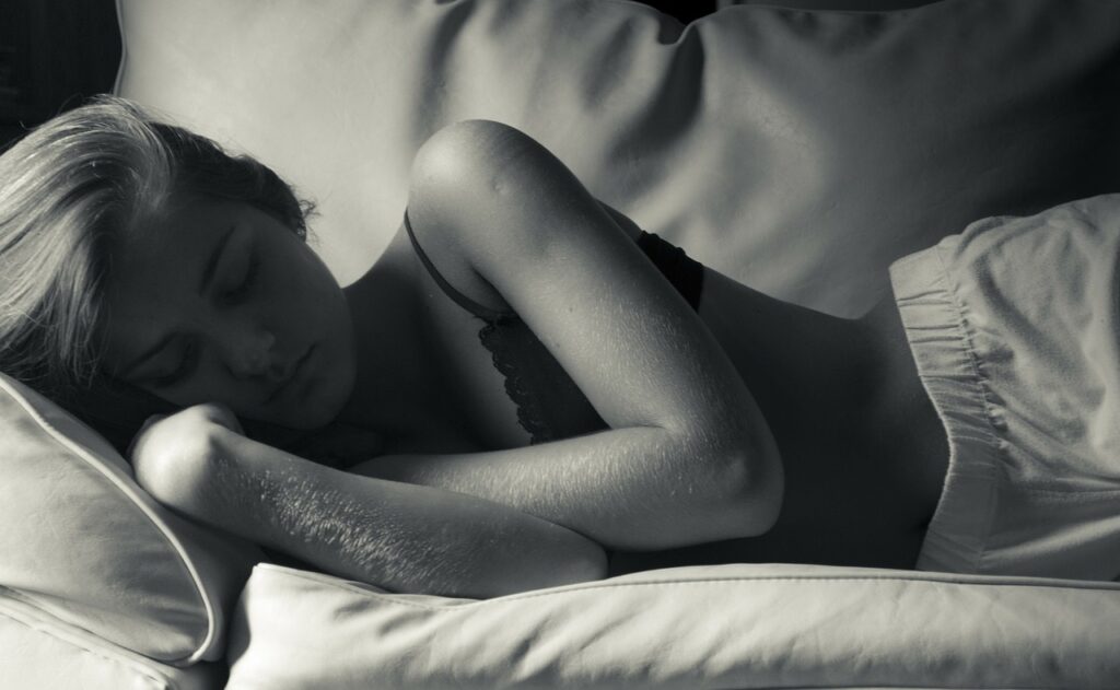 Ypnos Apoleia Varous